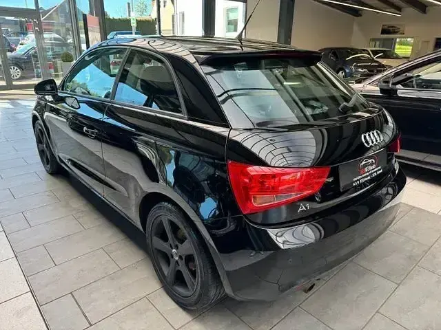 Gebraucht Audi A1 Attraction 180 PS (132 kW) 2011 Schwarz Kleinwagen