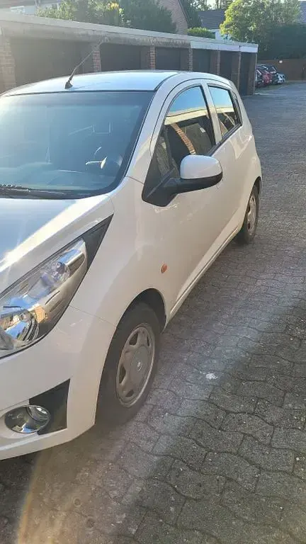 Gebraucht Chevrolet Spark LS 68 PS (50 kW) 2011 Weiß Kleinwagen