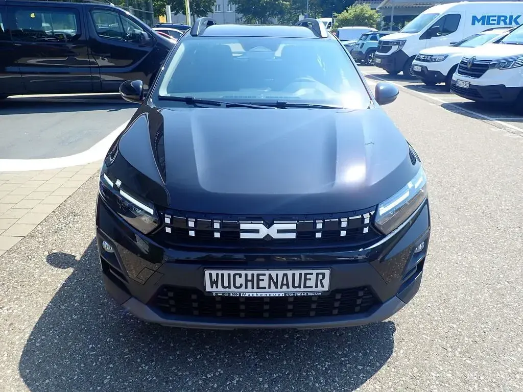 Neu Dacia Sandero Expression 110 PS (80 kW) 2026 Schwarz SUV