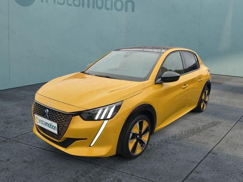 Gelb Gebraucht 2021 Peugeot e-208 GT Kleinwagen | 19.499 € (Etwas zu teuer) - Bild 1/4