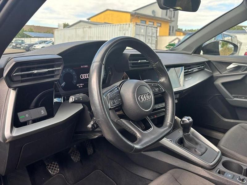 Gebraucht Audi A3 Basis 150 PS (110 kW) 2020 Mythosschwarz metallic Limousine