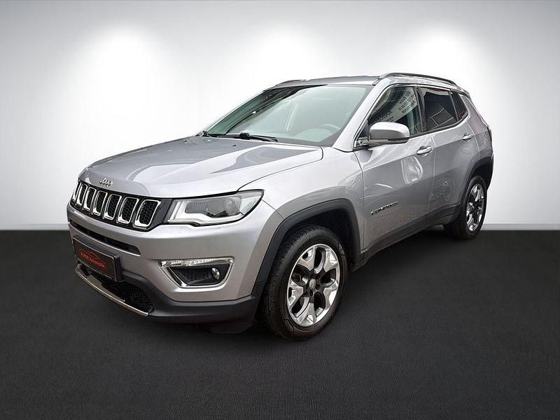 Gebraucht Jeep Compass Limited 140 PS (102 kW) 2020 Grau SUV