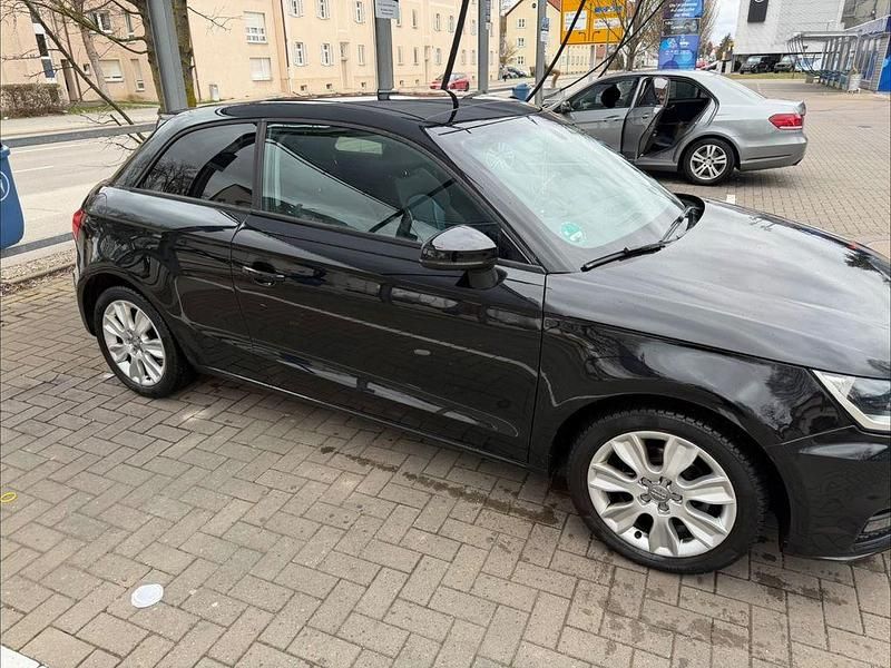 Gebraucht Audi A1 Sport 82 PS (60 kW) 2016 Schwarz Kleinwagen