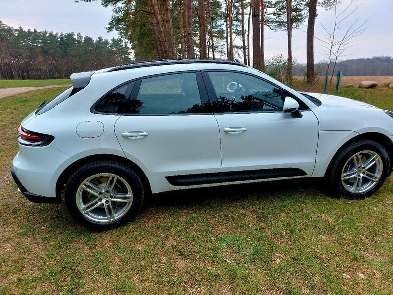 Gebraucht Porsche Macan 265 PS (194 kW) 2024 Weiß SUV
