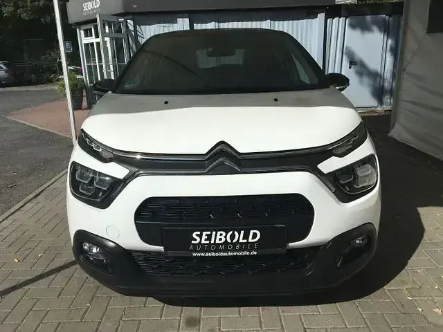 Gebraucht Citroën C3 Shine 110 PS (80 kW) 2024 Weiß Limousine