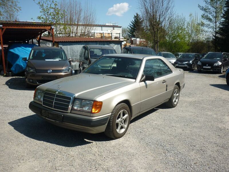 Gebraucht Mercedes 230 132 PS (97 kW) 1987 Grau