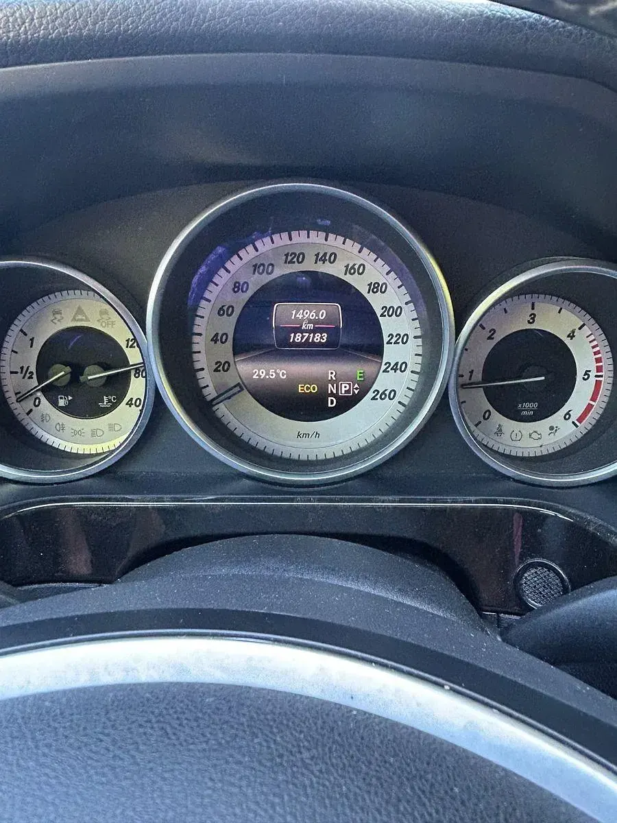 Gebraucht Mercedes E200 Avantgarde 136 PS (100 kW) 2014 Silber Kombi