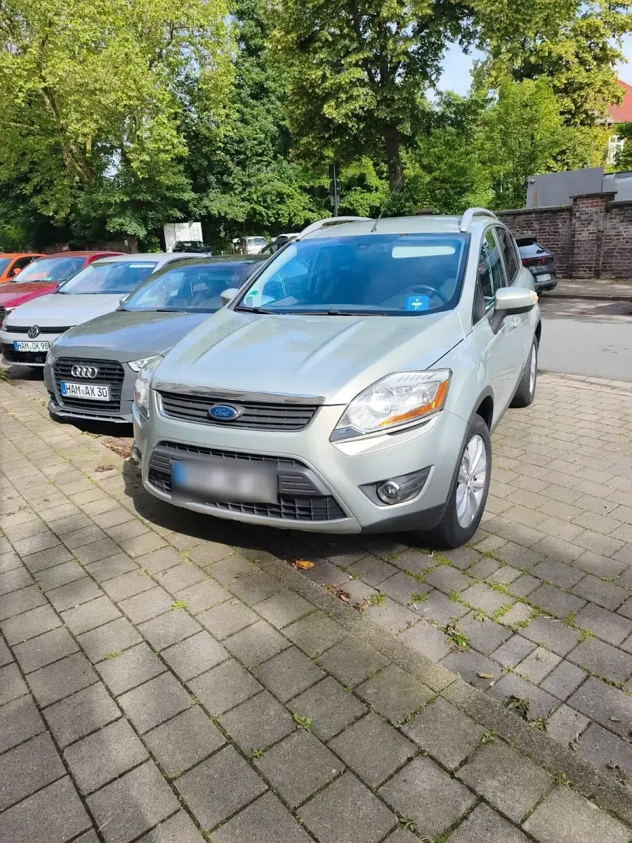 Gebraucht Ford Kuga Titanium 103 PS (75 kW) 2009 Gold SUV