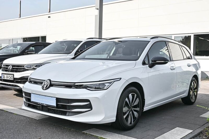 Weiß Gebraucht 2024 VW Golf VIII Goal Kombi | 25.890 € (Superpreis) - Bild 1/4