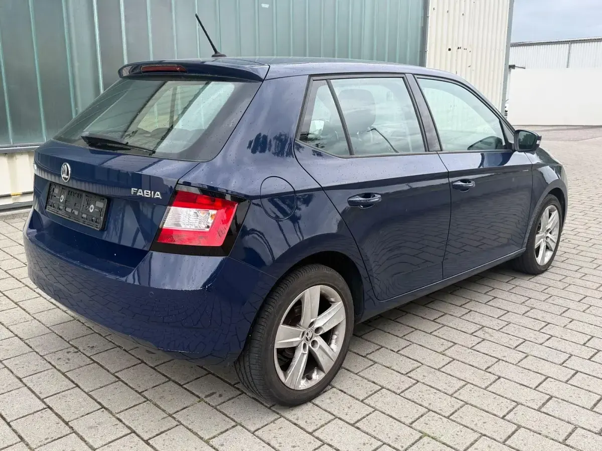 Gebraucht Skoda Fabia Cool Plus 95 PS (69 kW) 2017 Blau Kleinwagen