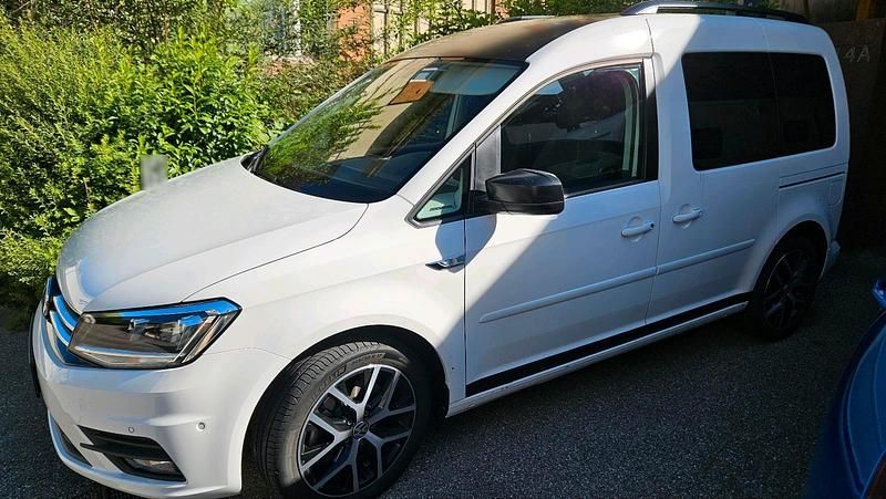 Gebraucht VW Caddy Highline 135 PS (99 kW) 2020 Weiß Van / Kleinbus