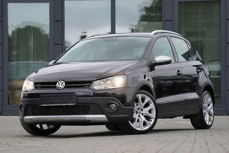 Schwarz Gebraucht 2016 VW Polo Cross Kleinwagen | 12.980 € (Fairer Preis) - Bild 1/4
