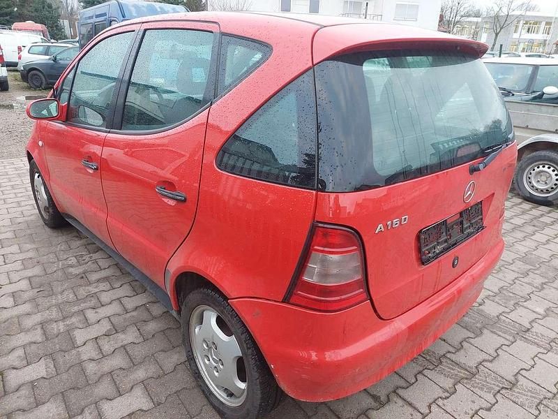 Gebraucht Mercedes A160 Elegance 102 PS (75 kW) 1998 Rot Kleinwagen