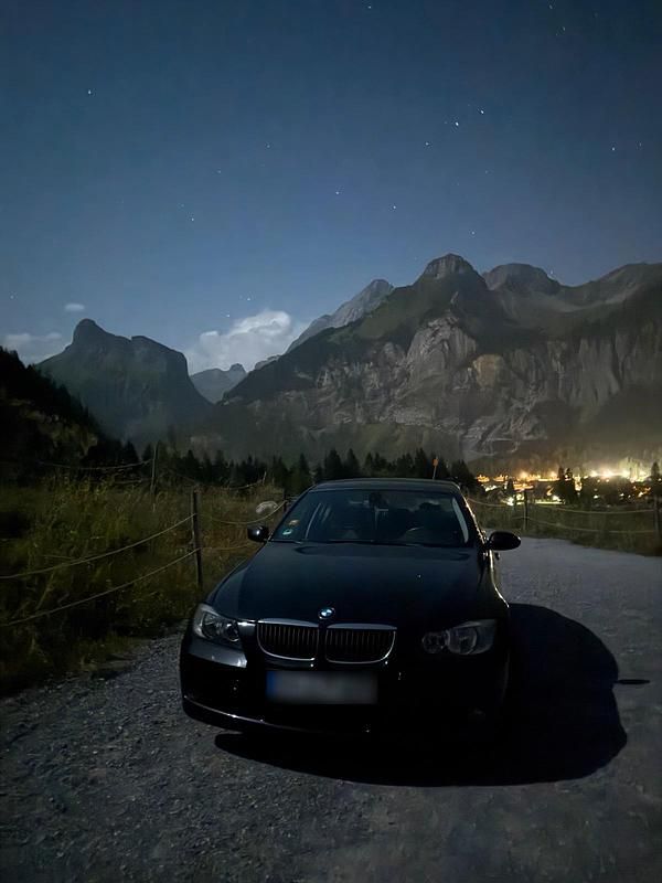 Gebraucht BMW 325 218 PS (160 kW) 2008 Schwarz Limousine