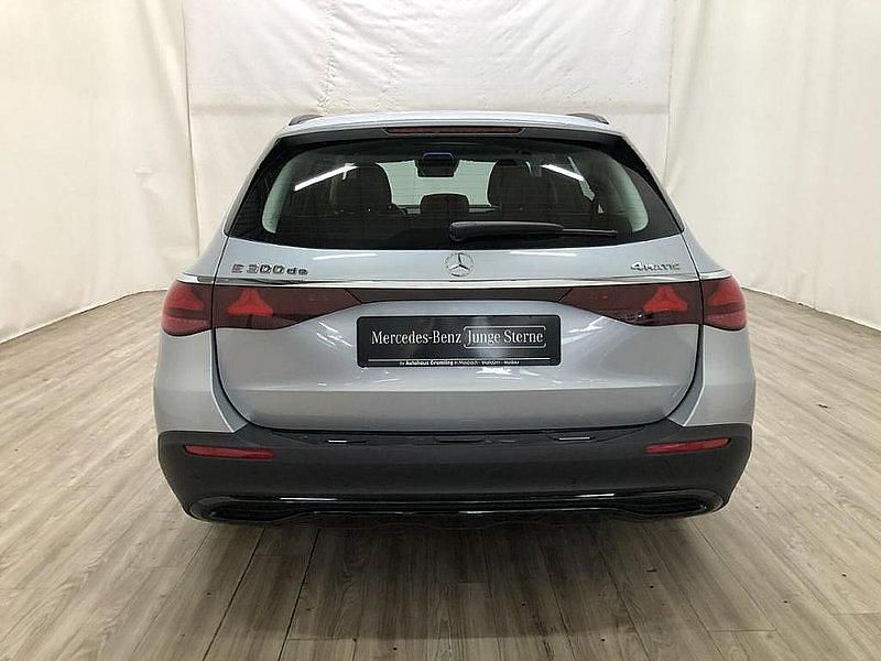 Usata Mercedes E300 197 CV (144 kW) 2024 Argento Station wagon