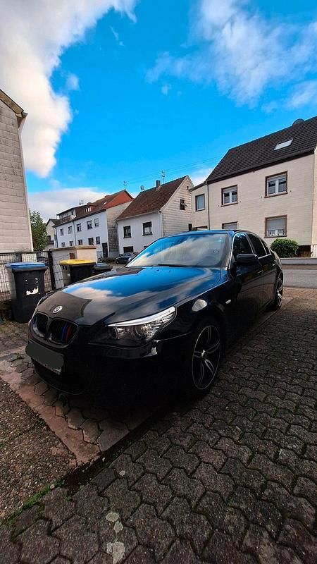 Schwarz Gebraucht 2009 BMW 525 M Sport Limousine | 9.200 € (Teuer) - Bild 1/4