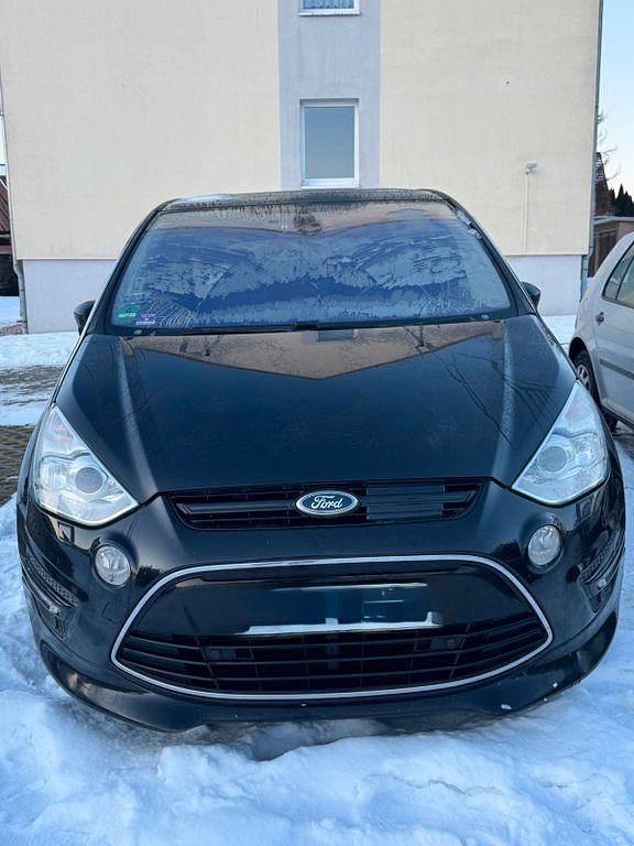 Schwarz Gebraucht 2011 Ford S-MAX Titanium S Van / Kleinbus | 5.500 € (Fairer Preis) - Bild 1/4