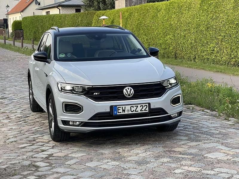 Grau Gebraucht 2019 VW T-Roc R-line SUV | 17.800 € (Fairer Preis) - Bild 1/4
