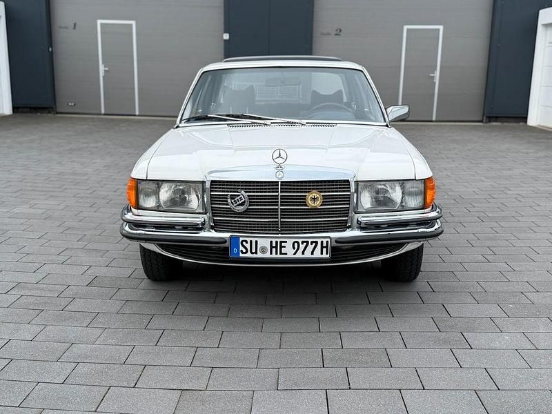 Gebraucht Mercedes S280 156 PS (114 kW) 1977 Weiß Limousine