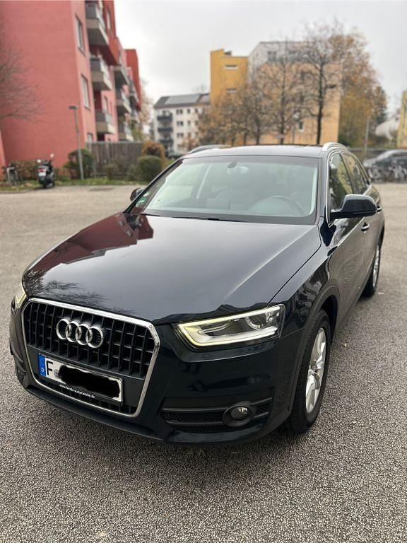 Blau Gebraucht 2012 Audi Q3 Ambiente SUV | 8.999 € (Fairer Preis) - Bild 1/4