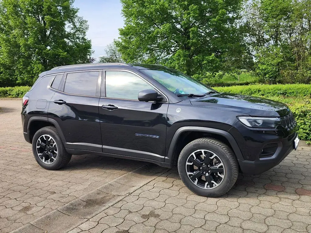 Usado Jeep Compass Trailhawk 241 HP (177 kW) 2021 Preto SUV