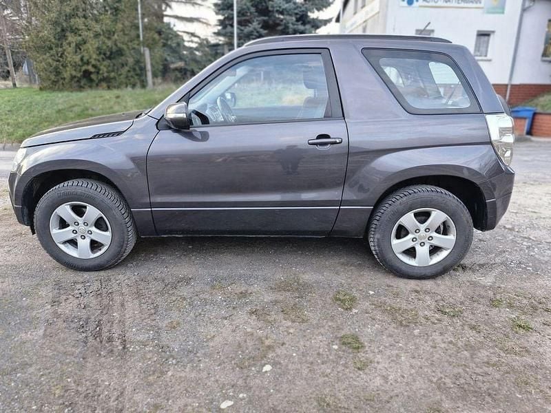 Gebraucht Suzuki Vitara 106 PS (77 kW) 2011 Grau SUV