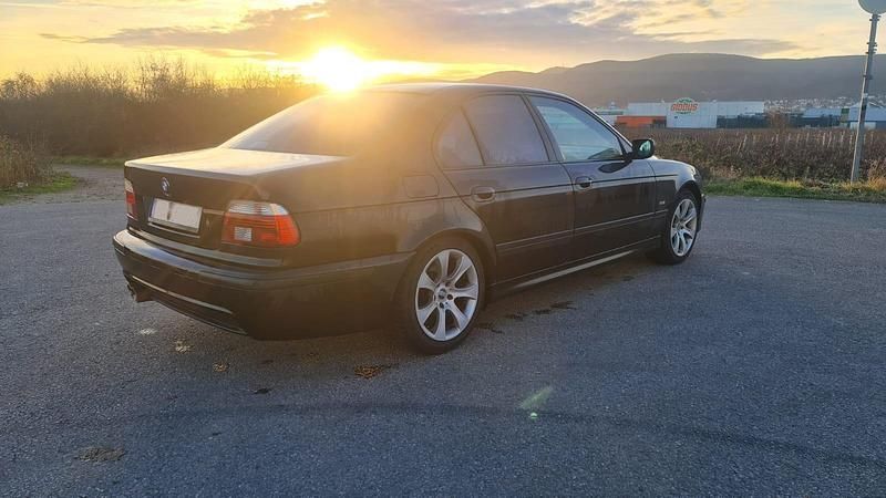 Gebraucht BMW 540 M Sport 286 PS (210 kW) 2000 Schwarz Limousine