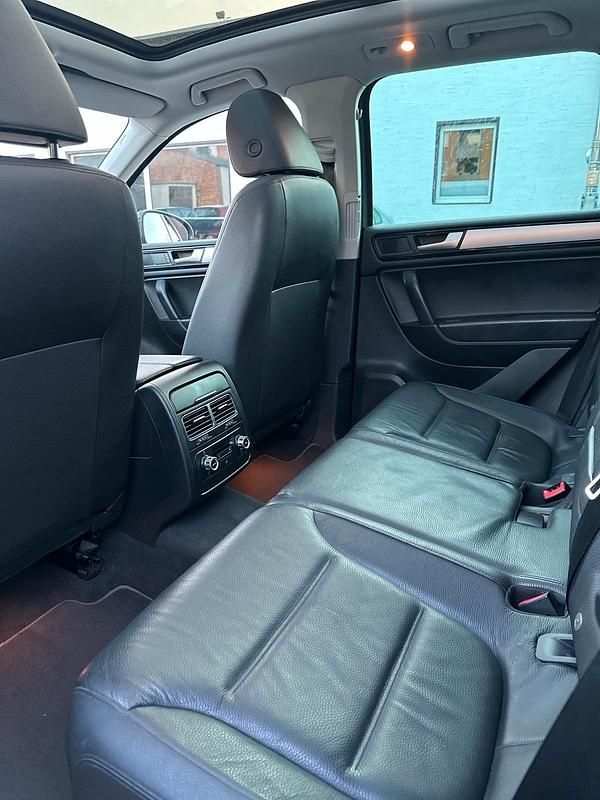 Gebraucht VW Touareg 210 PS (154 kW) 2014 Schwarz SUV