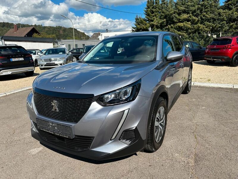 Grau Gebraucht 2021 Peugeot 2008 Active SUV | 16.900 € (Fairer Preis) - Bild 1/4