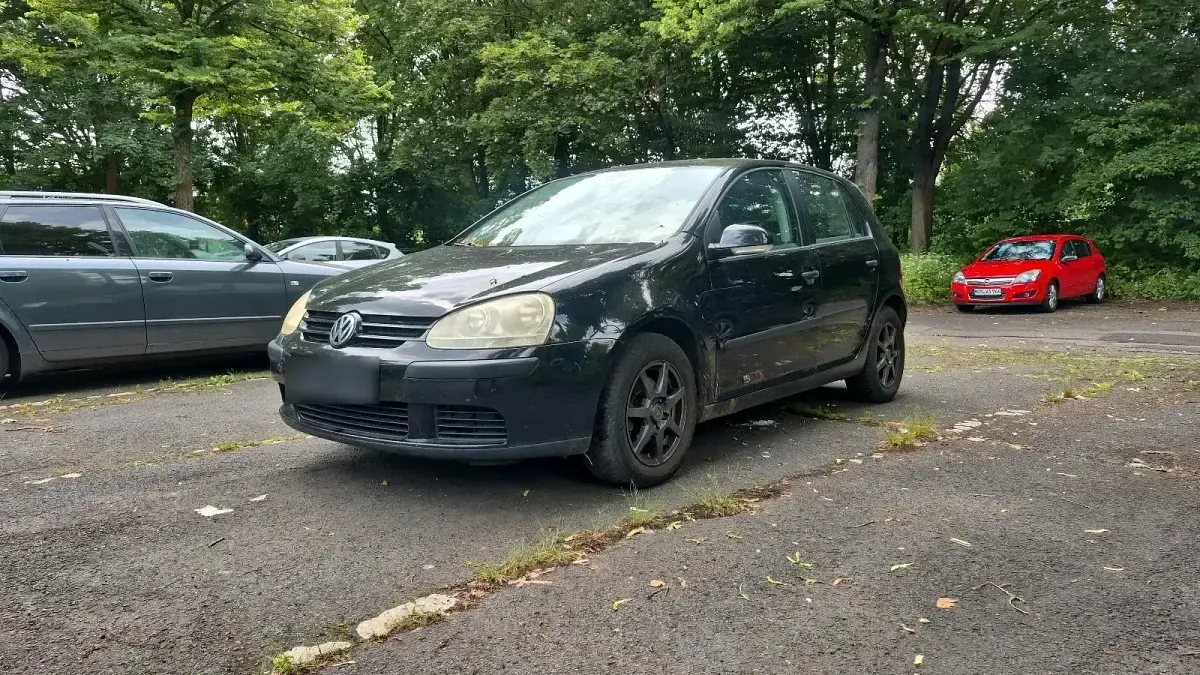 Gebraucht VW Golf V 75 PS (55 kW) 2005 Schwarz Kleinwagen