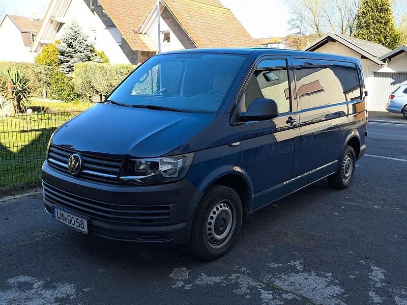 Blau Gebraucht 2016 VW T6 Van | 17.999 € (Guter Preis) - Bild 1/4