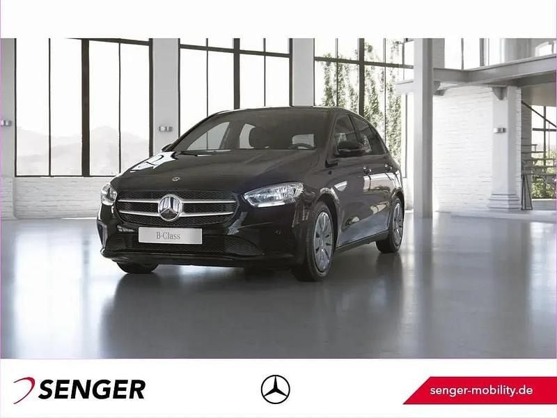 Używany Mercedes B250e Business 160 KM (117 kW) 2022 Minivan