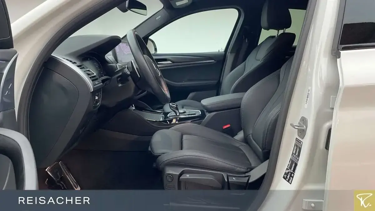 Gebraucht BMW X4 M Sport 184 PS (135 kW) 2025 Weiß SUV