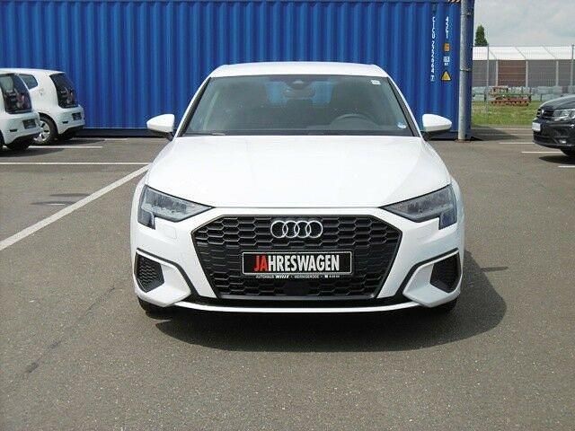 Gebraucht Audi A3 Basis 150 PS (110 kW) 2024 Weiß Limousine