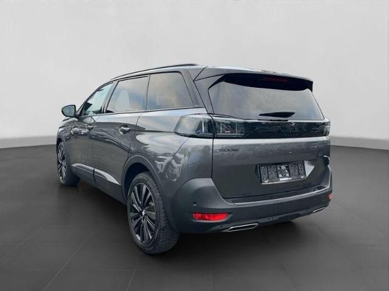 Gebraucht Peugeot 5008 136 PS (100 kW) 2023 Andere Limousine