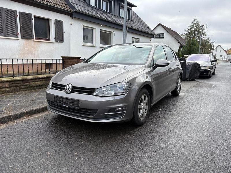 Gebraucht VW Golf VII 105 PS (77 kW) 2013 Grau Limousine
