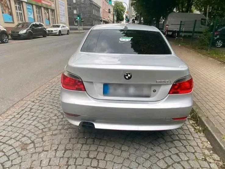 Gebraucht BMW 520 170 PS (125 kW) 2003 Grau Limousine