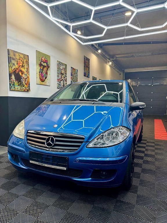 Blau Gebraucht 2008 Mercedes A180 Elegance Van / Kleinbus | 2.699 € (Fairer Preis) - Bild 1/4