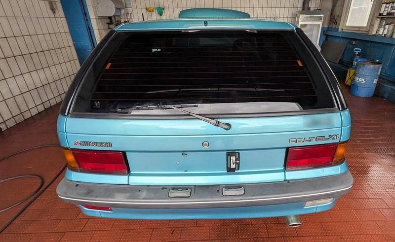 Gebraucht Mitsubishi Colt 84 PS (61 kW) 1989 Blau Kleinwagen