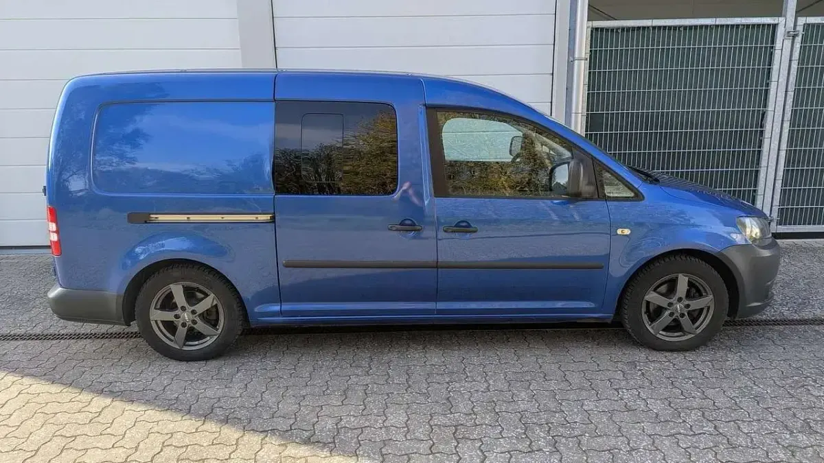Gebraucht VW Caddy Maxi 102 PS (75 kW) 2012 Blau Van / Kleinbus