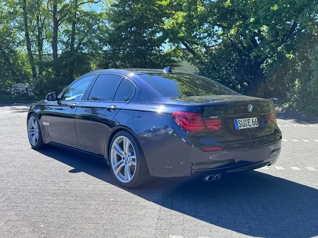 Gebraucht BMW 730 M Sport 258 PS (189 kW) 2013 Schwarz Limousine