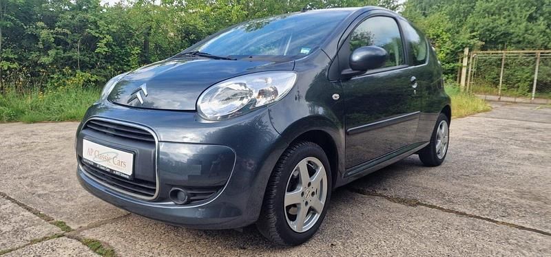 Grau Gebraucht 2009 Citroën C1 Kleinwagen | 1.690 € (Fairer Preis) - Bild 1/4