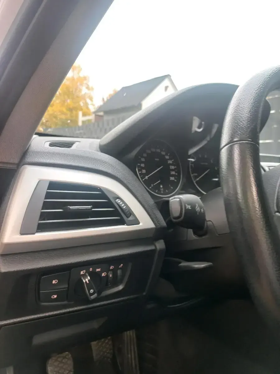 Gebraucht BMW 116 136 PS (100 kW) 2011 Weiß Kleinwagen