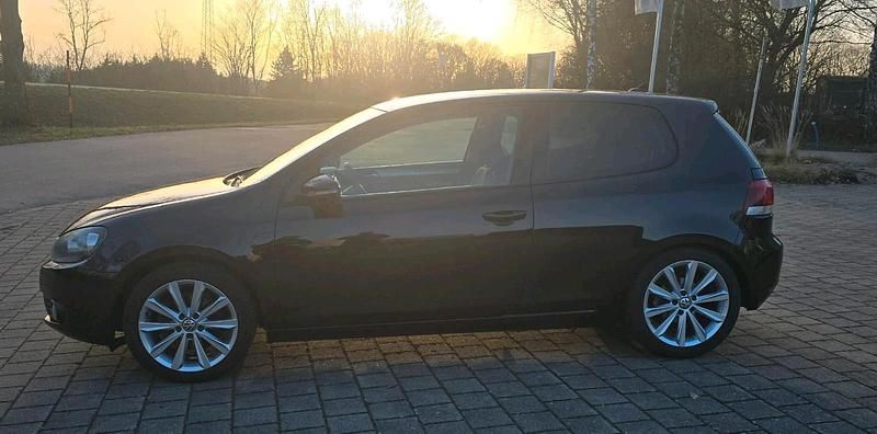 Gebraucht VW Golf VI 122 PS (89 kW) 2012 Schwarz Kleinwagen