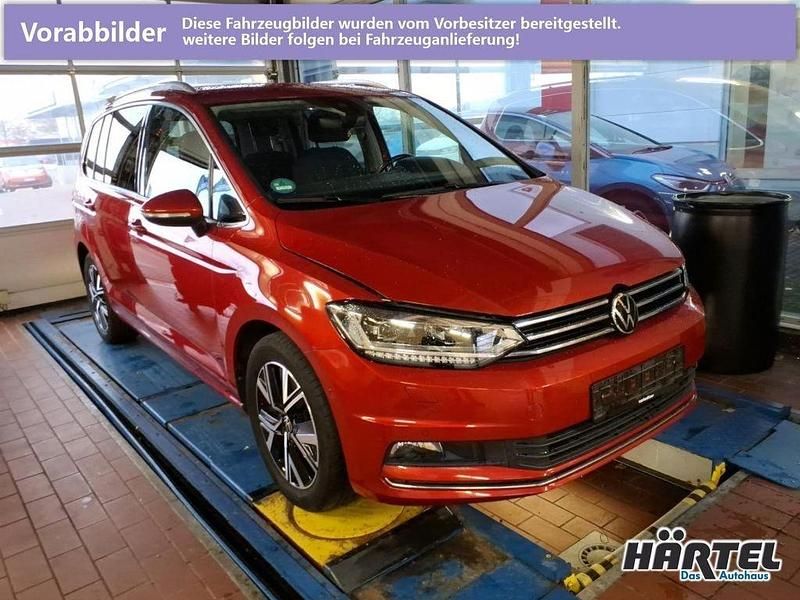 Gebraucht VW Touran Highline 150 PS (110 kW) 2021 Kings red, metallic Van / Kleinbus