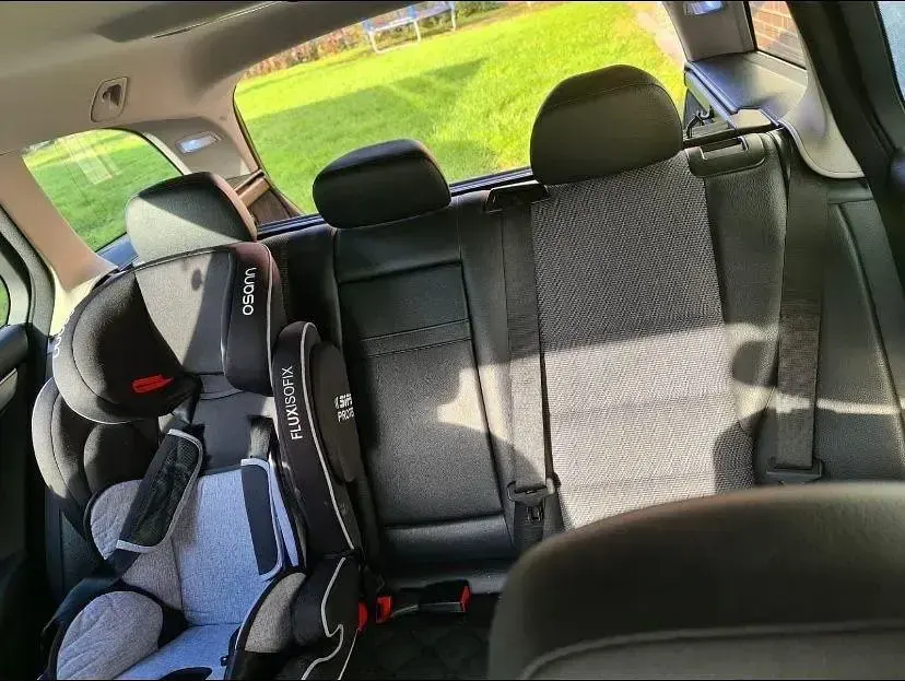 Second-hand Mercedes C220 Avantgarde 170 CP (125 kW) 2012 Negru Break