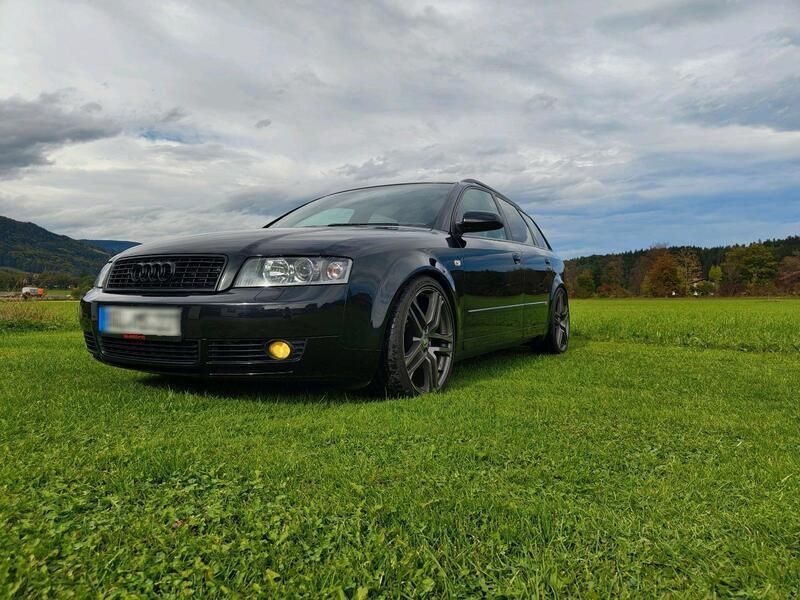 Schwarz Gebraucht 2004 Audi A4 S-Line Kombi | 10.449 € - Bild 1/4