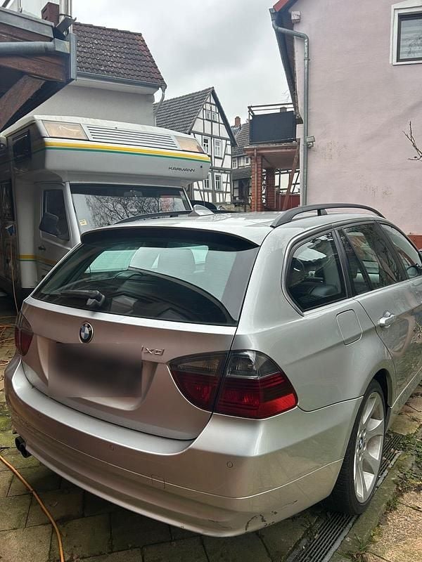 Gebraucht BMW 330 231 PS (169 kW) 2008 Grau Kombi