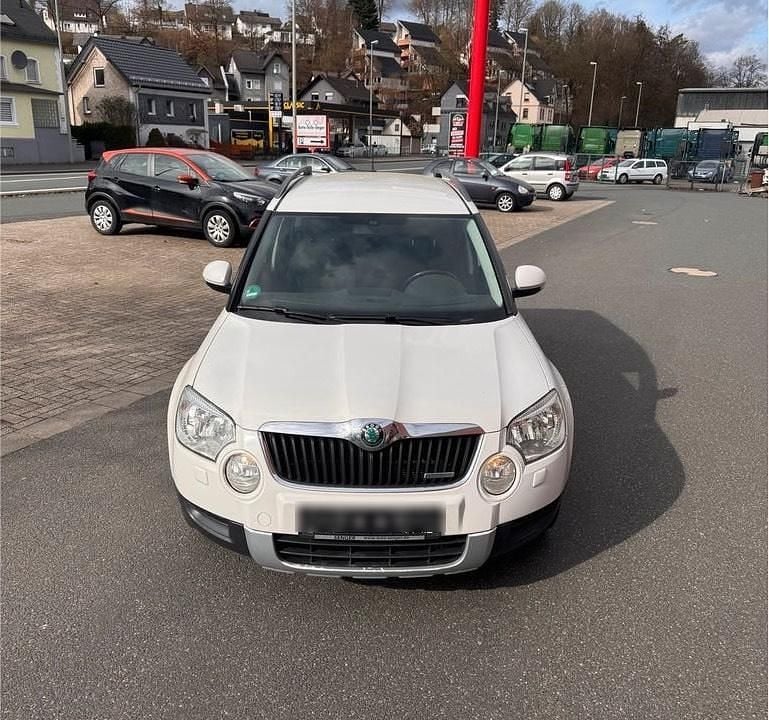 Gebraucht Skoda Yeti GreenLine 105 PS (77 kW) 2011 Weiß SUV