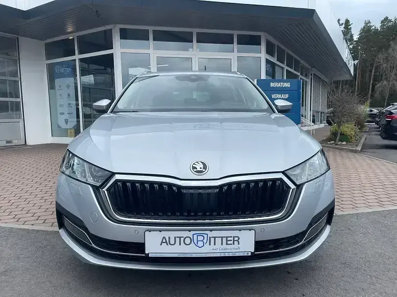 Używany Skoda Octavia 150 KM (110 kW) 2020 Srebrny Kombi